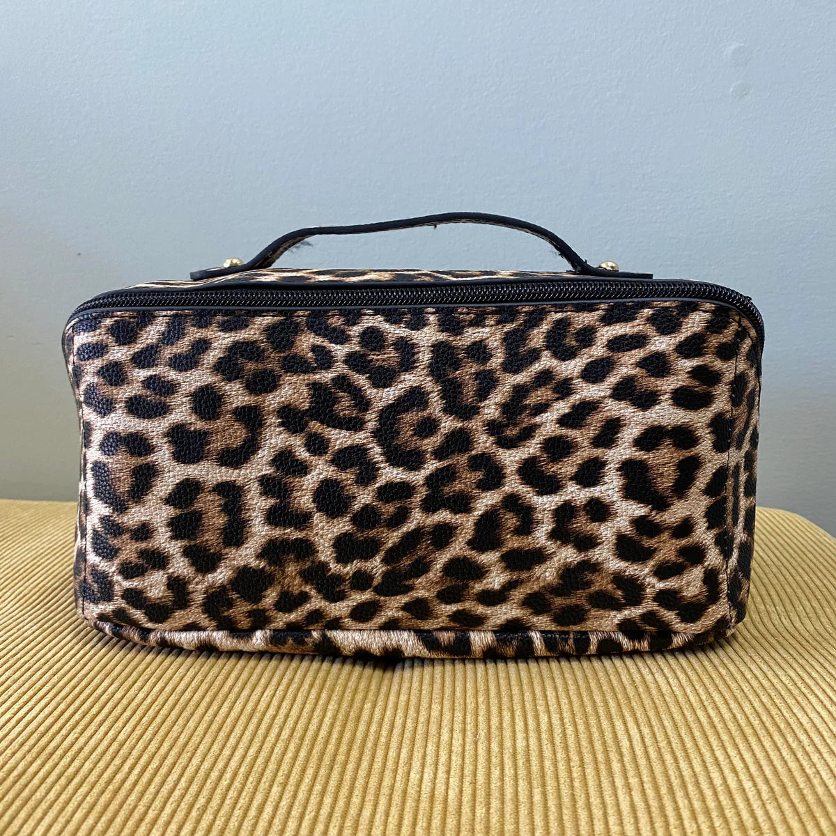 Oversized Lay Flat Makeup Bag