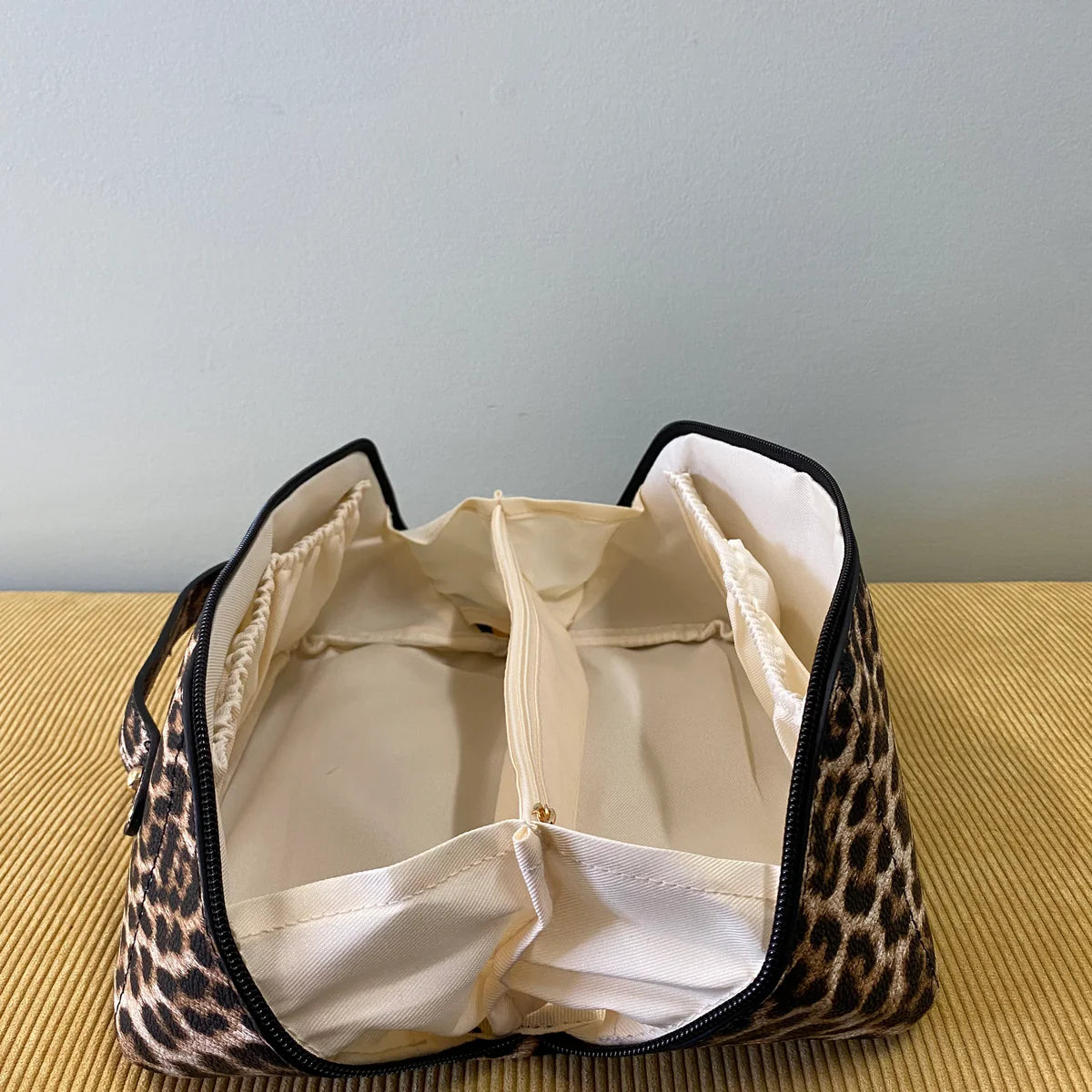 Oversized Lay Flat Makeup Bag